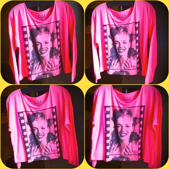 NWT Hollywood Legends Cotton Top. M - Picture 2 of 6
